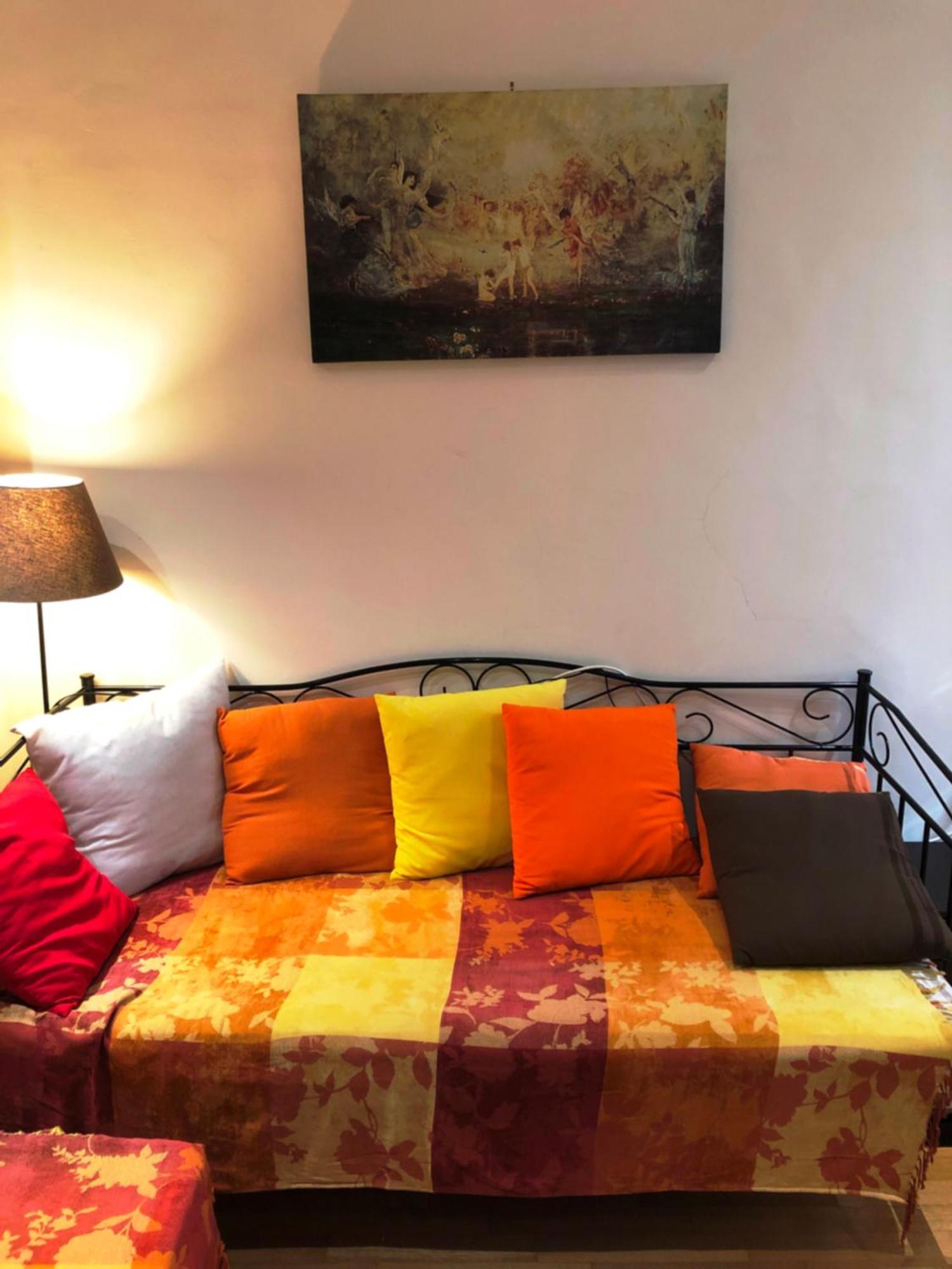 Lejlighed i Exarcheia på 80 m². Soveværelser: 3. Private badeværelser: 1. Athen Eksteriør billede